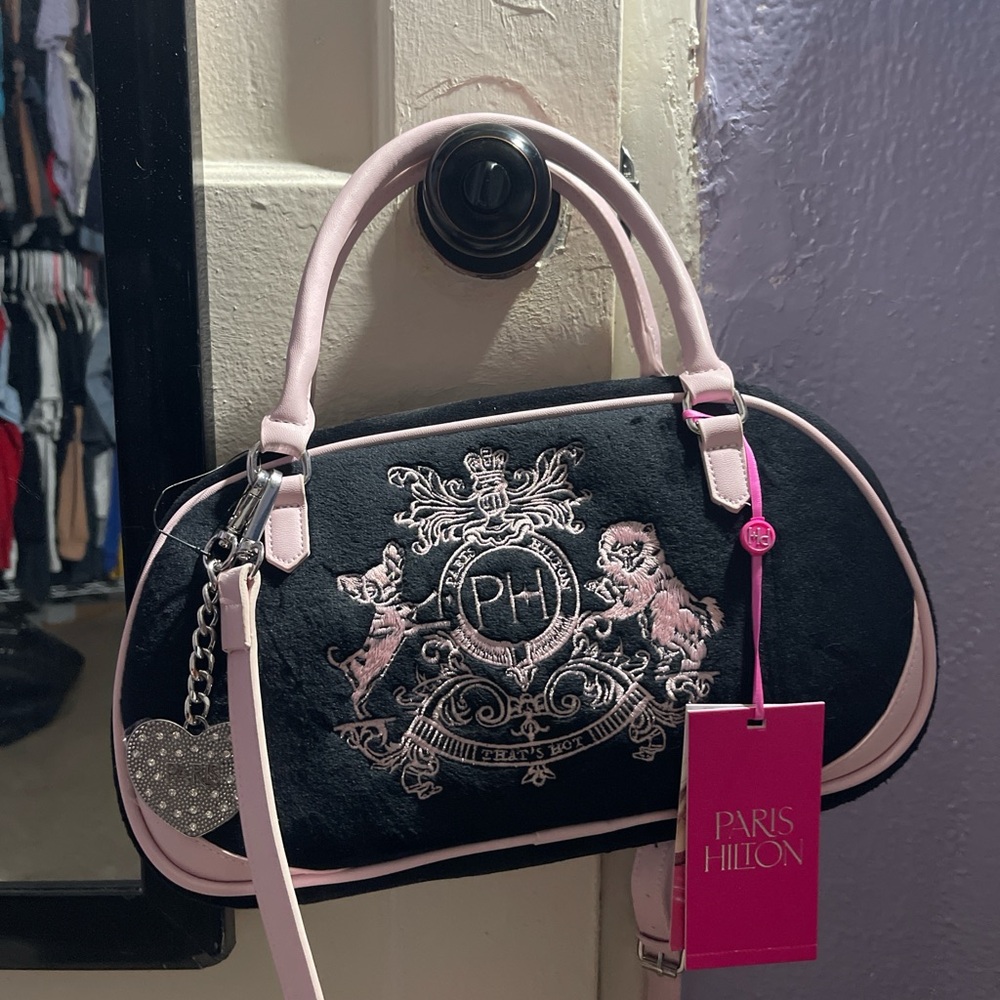 Paris Hilton Elegant Black and Pink Shoulder Bag
